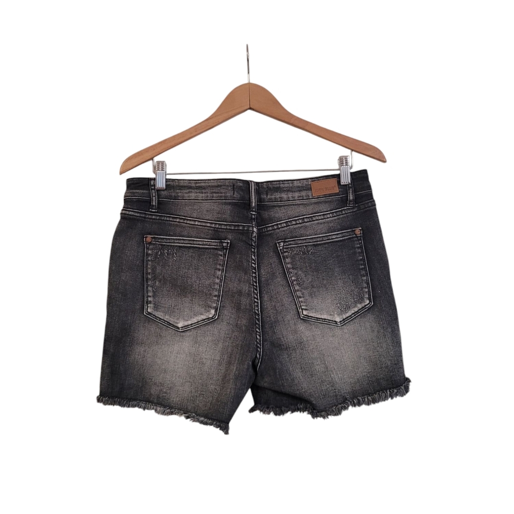 Judy Blue Women's High Rise Charcol Wash Cutoff Denim Shorts Size XL - Picture 4 of 6